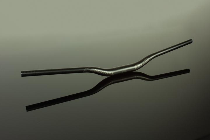 Actual product image Renthal V3 Fatbar Riser Handlebar, 35.0, 800x30mm, black (30 mm)