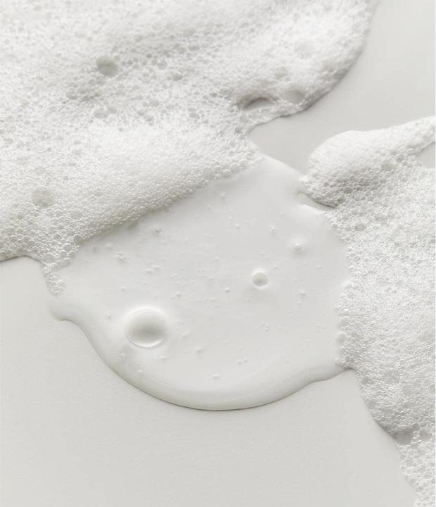 Actual product image NIVEA Sensitive (250 ml)