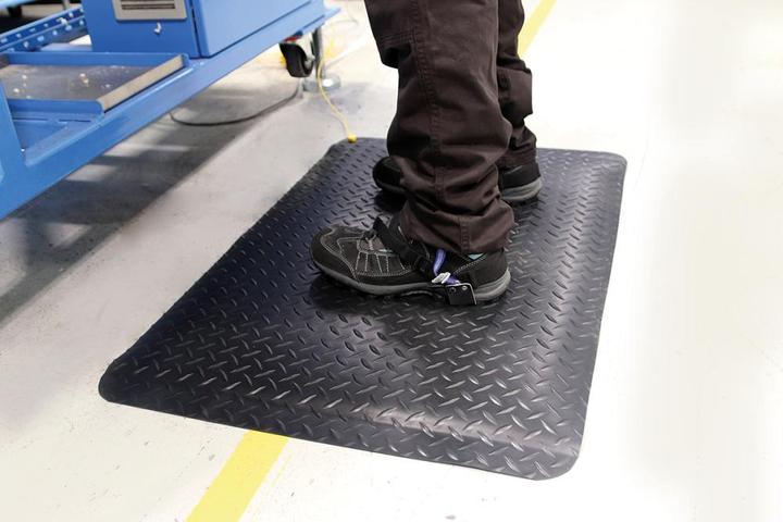 Produktbild Coba Europe schwarz Anti-Ermüdungsmatte Antirutsch Rautenprofil, DPS01, Einzelne, 600mm x 900mm x 14 (900 x 600 mm)
