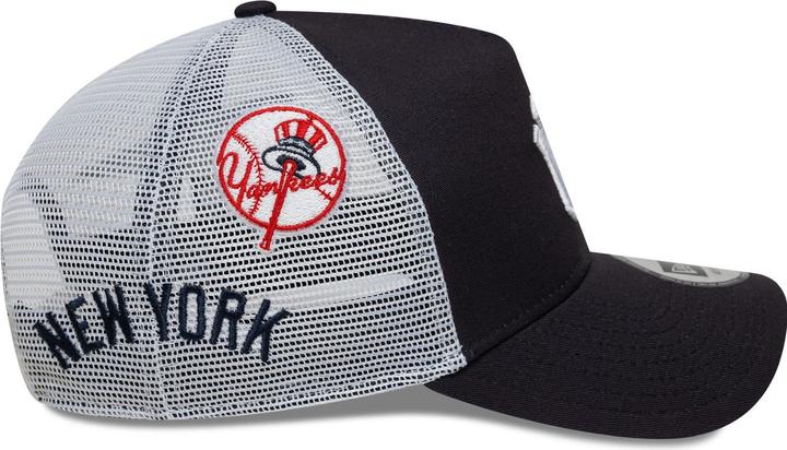 Actual product image New Era A-Frame Trucker Cap - Multi Patch New York Yankees (One size)