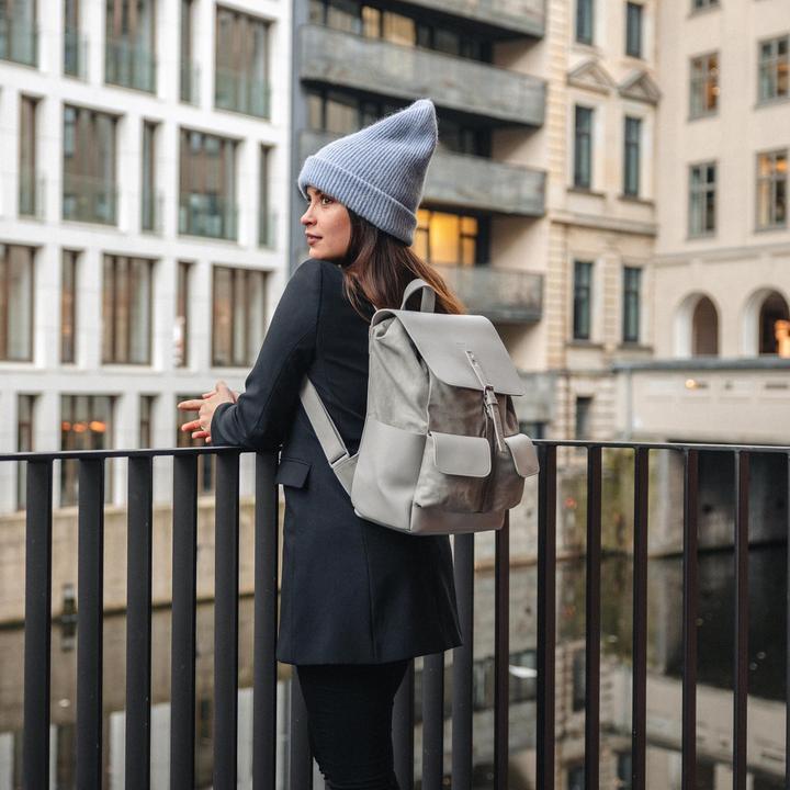 Actual product image Expatrié Laurent (14.80 l)