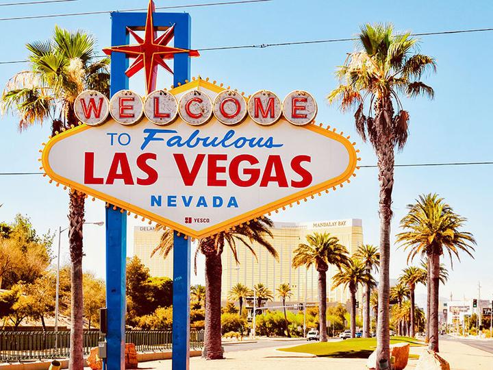 Produktbild Smartbox Reise nach Las Vegas: 3 Übernachtungen im 3*-Hotel mit Flug über den Grand Canyon (2 Pers.)