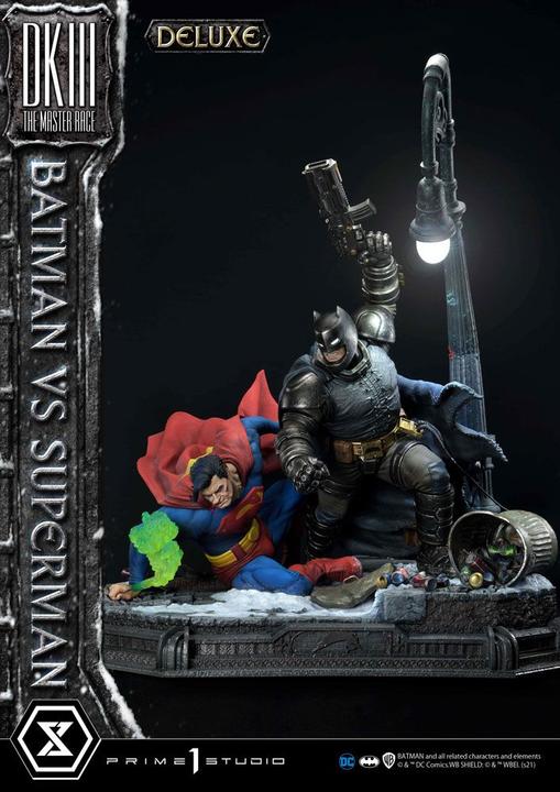 Actual product image Prime 1 Studio DC Comics statuette Batman Vs. Superman (The Dark Knight Returns) Deluxe Bonus Ver. 110 cm