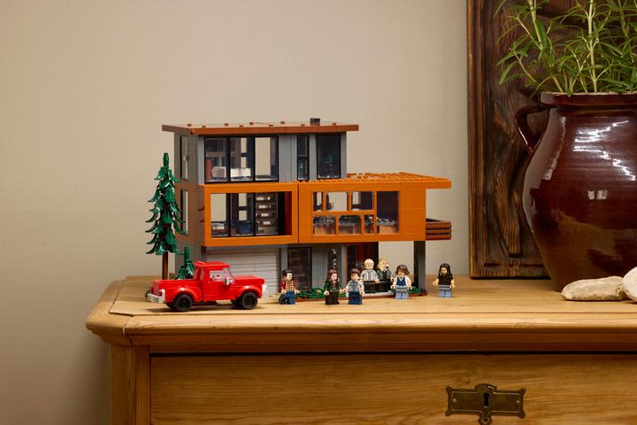 Produktbild LEGO Das Haus der Cullens aus Twilight (21354, LEGO Ideas, LEGO Seltene Sets)