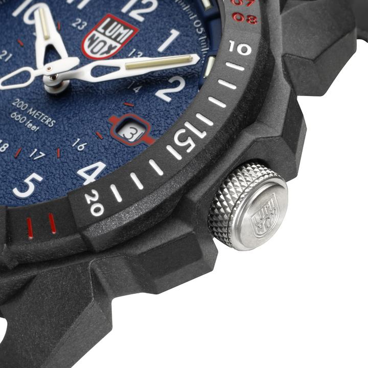 Actual product image Luminox Ice-Sar Arctic 1000 Series (Analogue wristwatch, Swiss made, 46 mm)