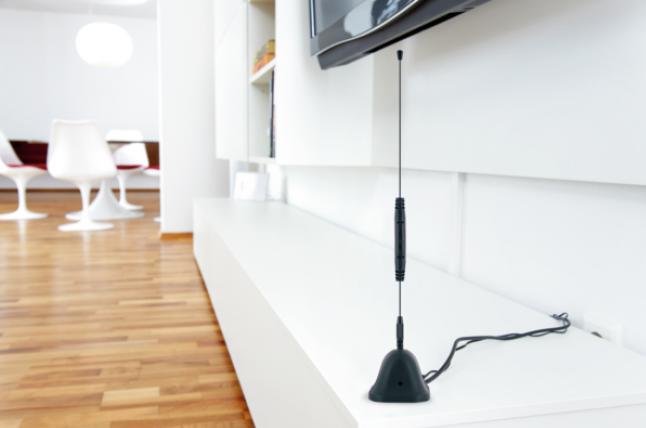 Produktbild Schwaiger HD Stabantenne (Zimmerantenne, 35 dB, DAB/ DAB+, DVB-T / -T2)