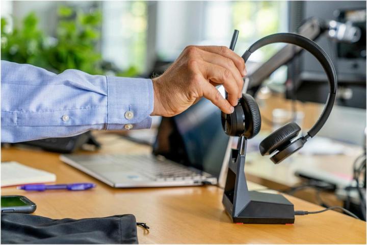 Produktbild Poly Voyager 4320 (Kabellos, Kabelgebunden, USB-A)