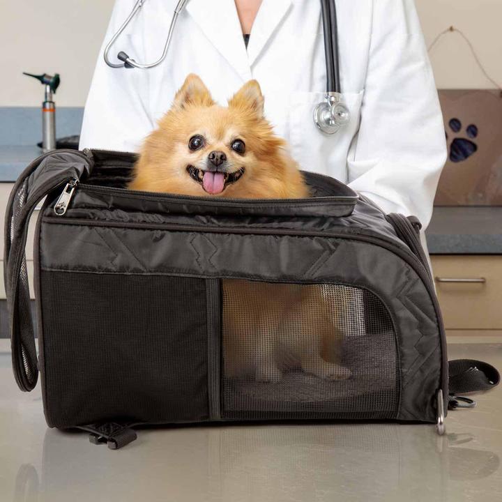 Actual product image Sherpa Deluxe Pet Carrier & Backpack Black 43x26,5x26cm 7kg - (786306550417) (Dog, Foldable, Washable, Can be opened completely, Breathable)