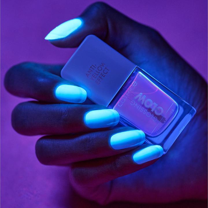 Actual product image Catrice Glossing Glow Nail Lacquer (010 You Glow Girl, Colour paint)