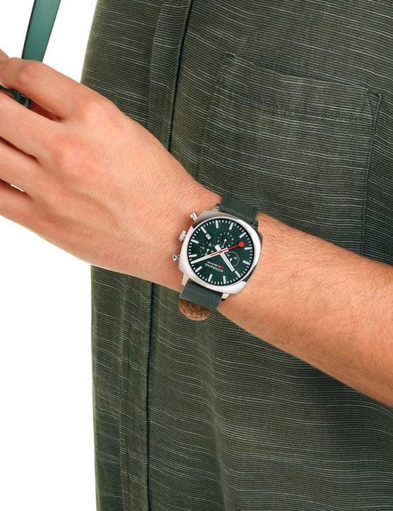 Produktbild Mondaine Grand Cushion (Chronograph, 41 mm)