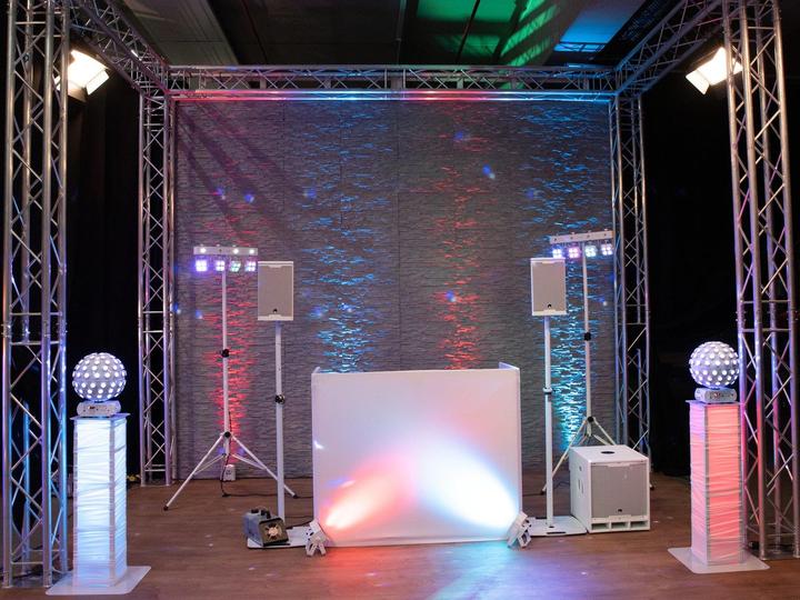 Produktbild Eurolite 2x Stage Stand variabel inkl. Cover und Tasche, weiss
