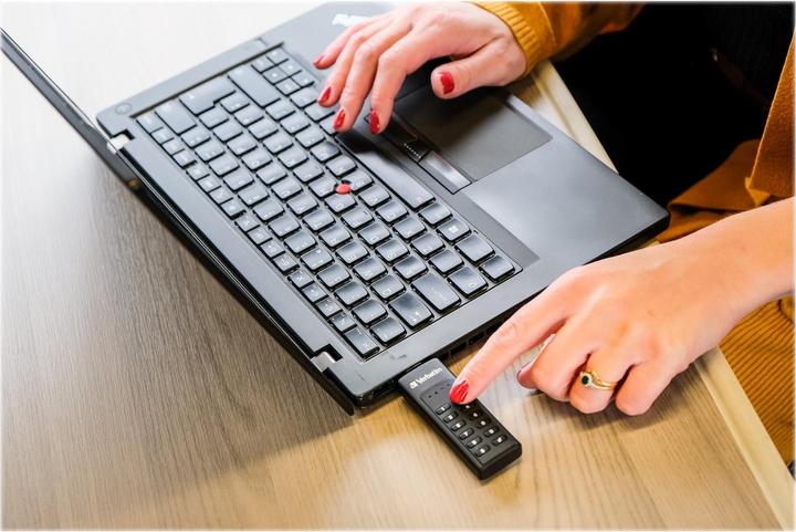 Image du produit Verbatim Keypad Secure (128 Go, USB-A)