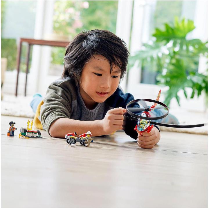 Produktbild LEGO Einsatz mit dem Feuerwehrhubschrauber (60248, LEGO City)