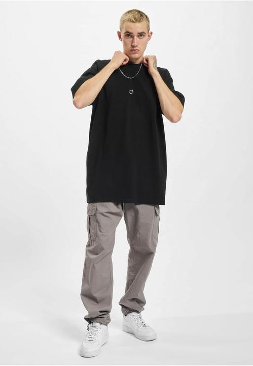 Actual product image Mister Tee Crucial Oversize Tee - 16616 (XS)