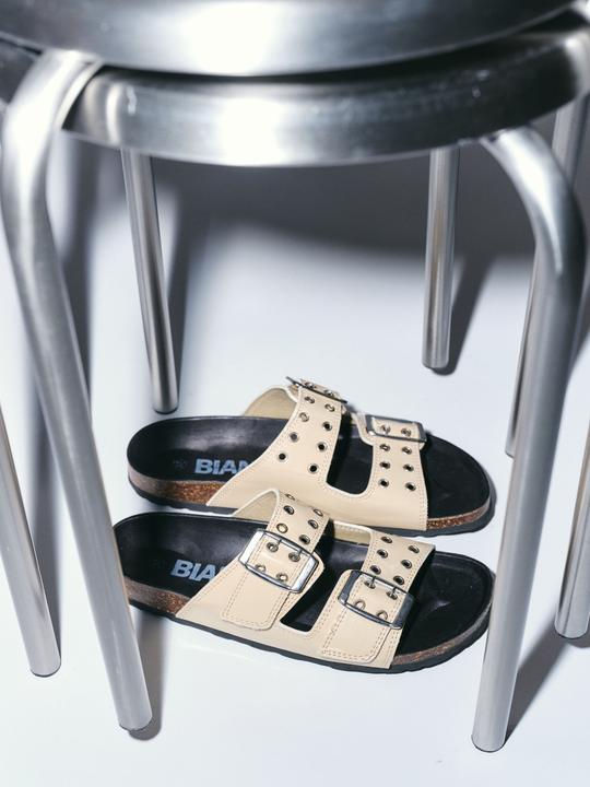 Actual product image Bianco BIAMIAMI Pantolette (36)