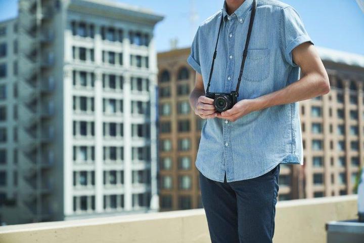 Immagine prodotto Sony Kit Alpha 6100 (16 - 50 mm, 24.20 Mpx, APS-C / DX)