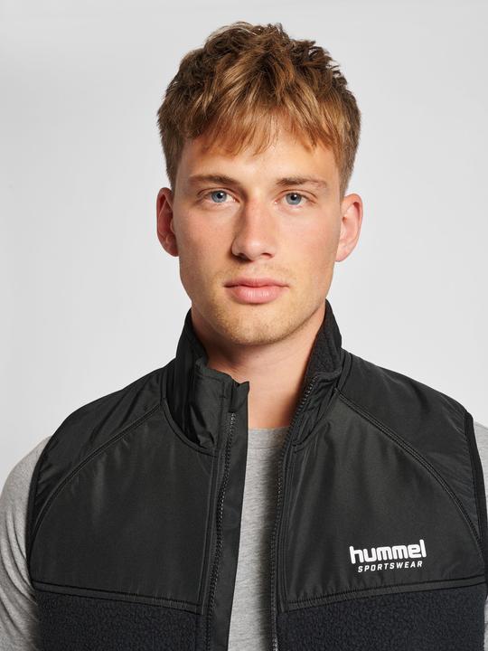 Actual product image hummel Lgc Charley Fleece Waistcoat (M)