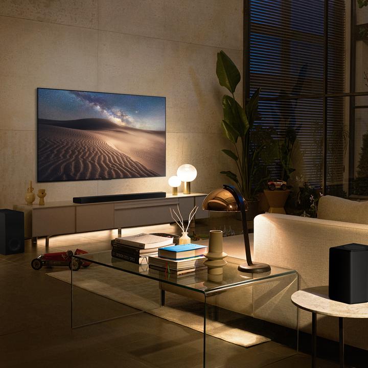 Actual product image LG evo Gallery Edition OLED55G26LA 55 4K Ultra HD SmartTVG (G2, OLED, 2022)