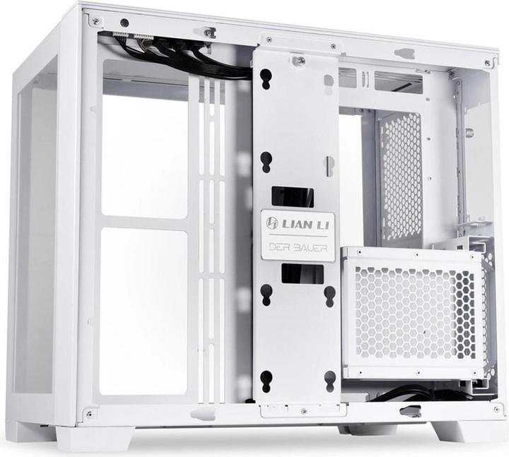 Actual product image Lian-Li O11 Dynamic Mini (mATX, Mini-ITX, ATX)