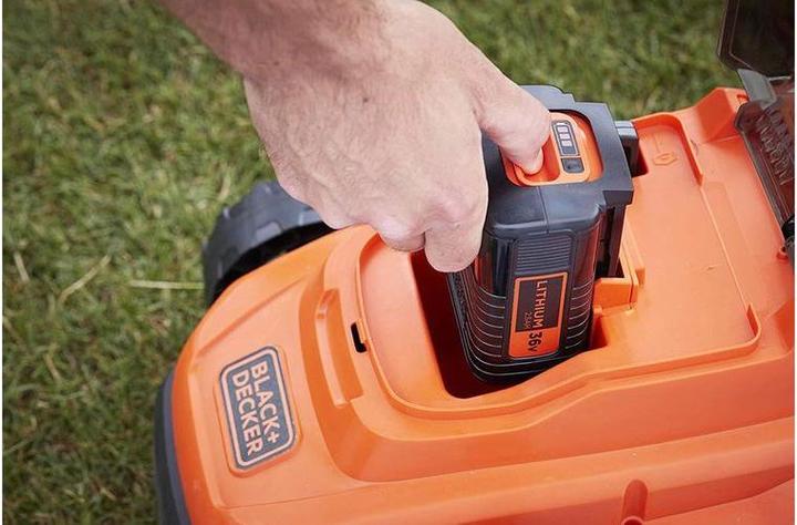 Actual product image Black & Decker Battery Lawn Mower BCMW3336L2 Kit (Rechargeable battery operated)