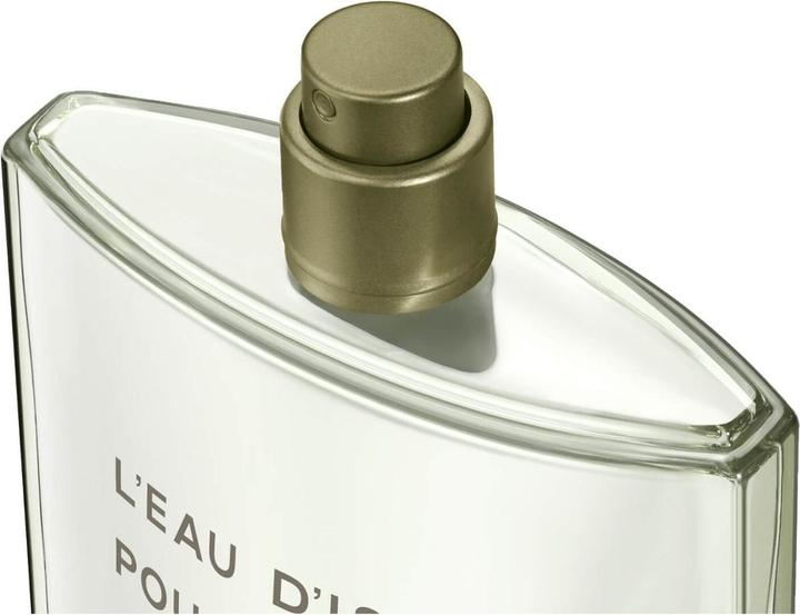 Actual product image Issey Miyake Eau & Cedre Eau de Toilette Intense (Eau de toilette, 50 ml)