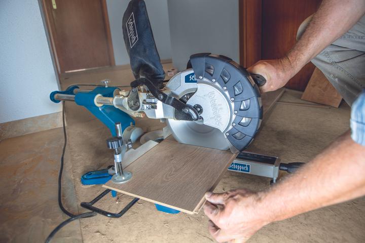 Produktbild Scheppach HM80L Kapp- und Gehrungssäge 220-240V 50Hz 1500W
