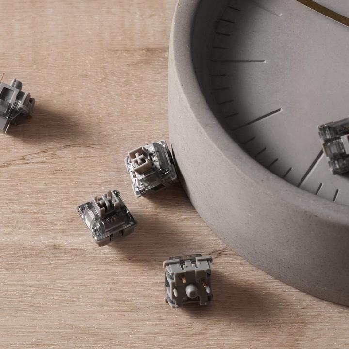 Actual product image Akko V3 Pro Silver Switches, mechanical, 5-pin, linear, MX-Stem, 40g - 45 pieces