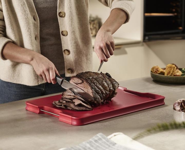 Actual product image Joseph Joseph Cut & Carve Plus Cutting Board Large - Red