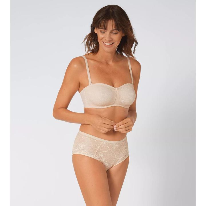 Actual product image Triumph Amourette Charm Maxi (42, Single pack)