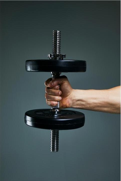 Actual product image Gorilla Sports Weight bench with shelf