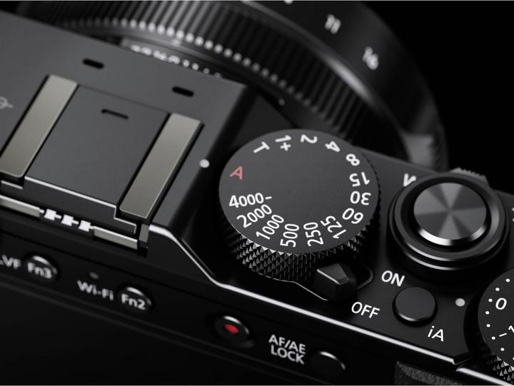 Image du produit Panasonic Lumix DMC LX100 (24 - 75 mm, 12.80 Mpx, Micro Four Thirds)