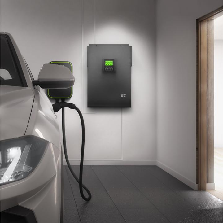 Image du produit GreenCell Solar Inverter & MPPT Charger - 230VAC - 3000VA/3000W Pure Sine Wave