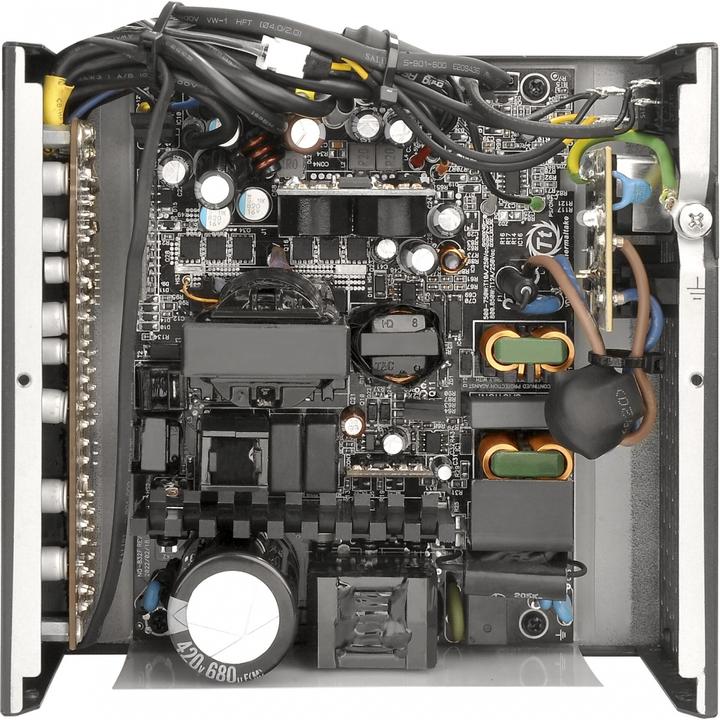 Produktbild Thermaltake ToughPower GF3 ARGB 750W EU Gold Netzteil ATX 3.0 80+ Gold PCIe 5.0 (750 W)
