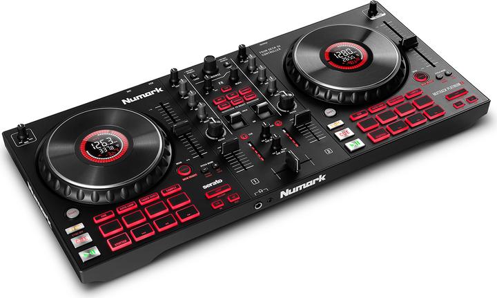 Numark Mixtrack Platinum FX