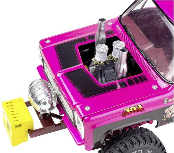 Actual product image Revell 1978 Chevy Blazer Pulldozer