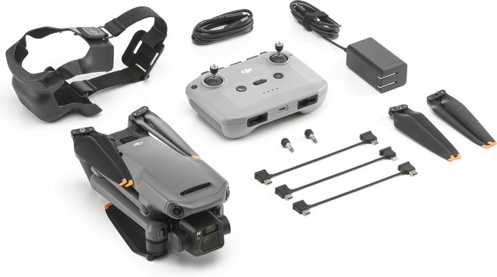 DJI Mavic 3 (46 min, 895 g, 20 Mpx)