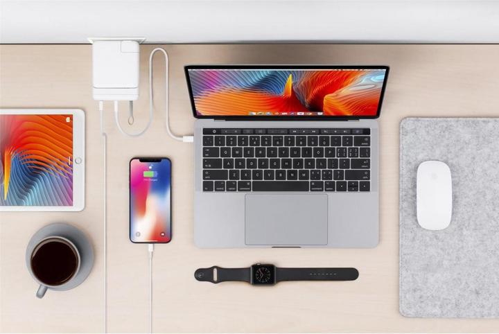 Immagine prodotto Hyper Hyperdrive USB-C Hub Adapter 61W (USB-C, 3 porte)