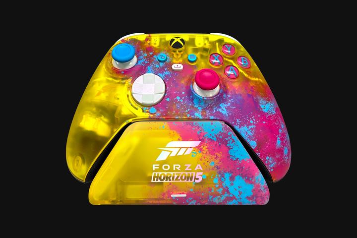 Actual product image Razer Universal Quick Charging Stand for Xbox - Forza Horizon 5 Limited Edition