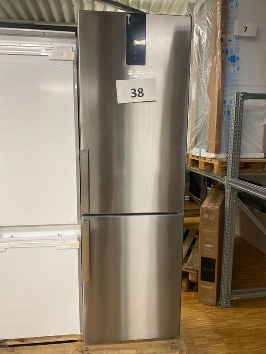 Actual product image Bauknecht KGDNF 183GD IX SW (323 l)