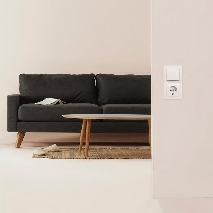 Actual product image MCP MCPOWER Flair "detached house" switch and socket outlet set, 95-piece, white