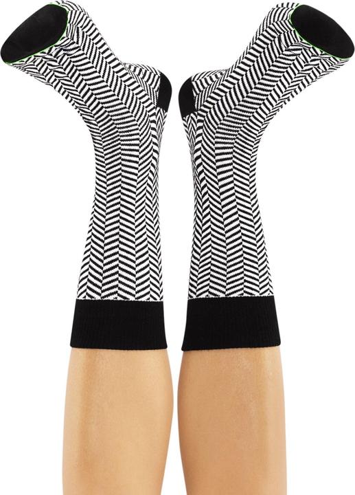 005 black
