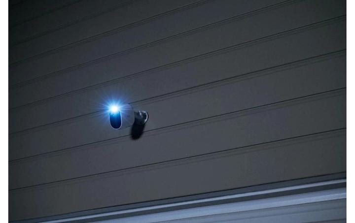 Produktbild Arlo Essential Spotlight Kamera 3er Set, weiss (1920 x 1080 Pixels)