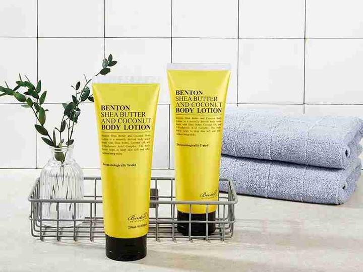 Image du produit Benton Lotion pour le corps au beurre de karité et à la noix de coco (Lotion pour le corps, 250 ml)