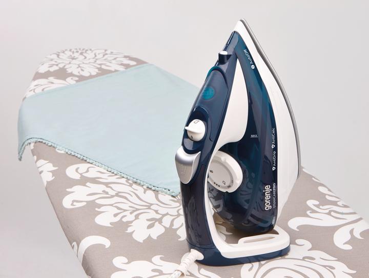 Produktbild Gorenje Steam Iron SIH2600BLC Steam Iron, 2600 W, Water tank capacity 350 ml, Continuous steam 30 g/min, Blu (2600 W, 95 g/min)