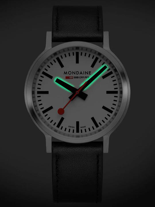 Actual product image Mondaine MST.4101B.LBV Stop2go Horloge - Station clock - Saffierglas - Staal/Kunstleer - Zilver/Zwart - 41 mm (41 mm)