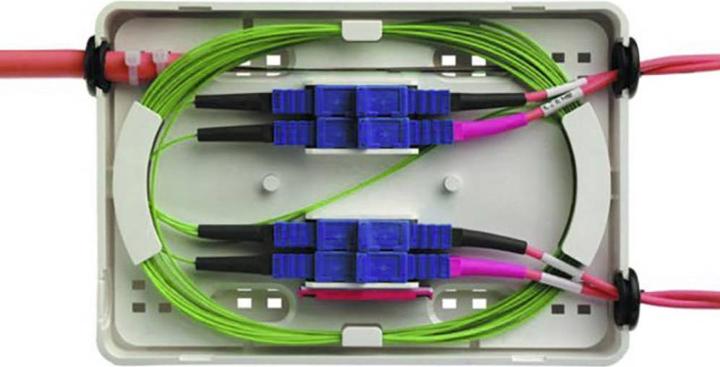 Produktbild Telegärtner LWL Spleissbox MICRO inkl. 4xSpplung, Zubehör (S/FTP, CAT6, 0.03 m)