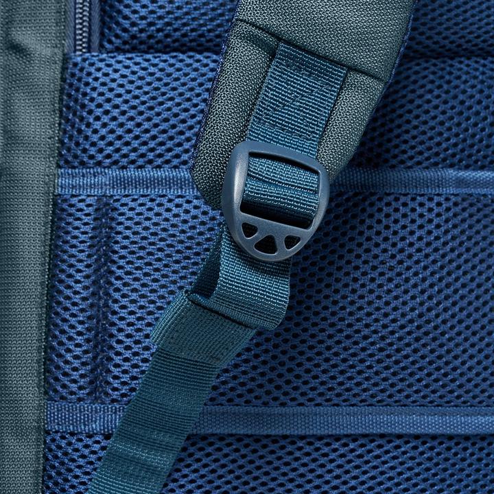 Actual product image Rivacase Tegel 8436 dark blue