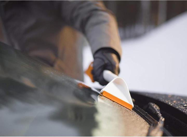 Immagine prodotto Fiskars Raschiaghiaccio spazzola neve SnowXpert