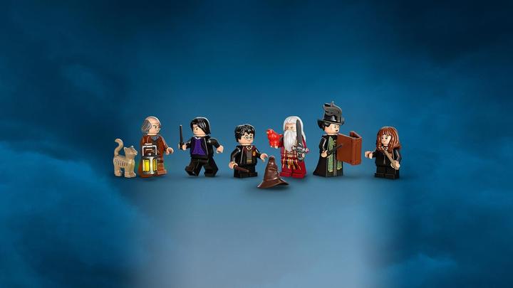 Produktbild LEGO Hogwarts: Dumbledores Büro (76402, LEGO Harry Potter)