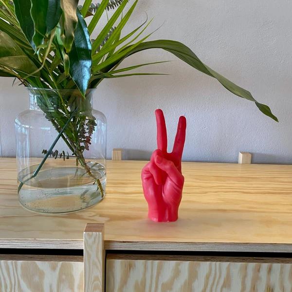 Actual product image Candle Hand Victory (1 pcs.)